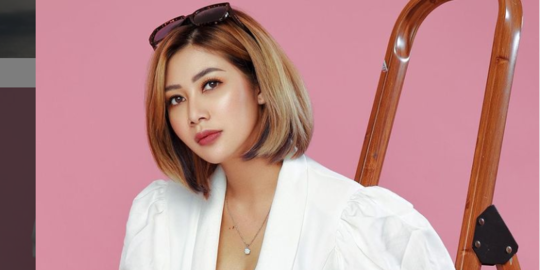 7 Potret Delta Hesti, Istri Tom Liwafa yang Urus Anak Vanessa Angel Usai Kecelakaan