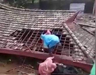 video banjir bandang di batu jawa timur