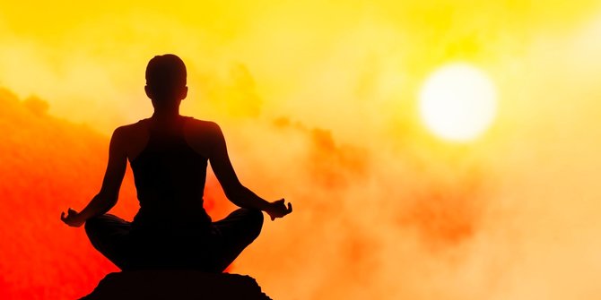6 Manfaat Yoga di Malam Hari, Bantu Hilangkan Stres sebelum Tidur
