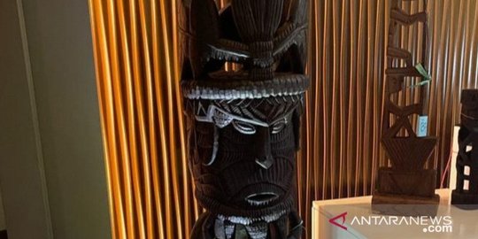 Seni Ukir dan Tarian Suku Kamoro Papua Mejeng di Pusat Perbelanjaan Ibukota