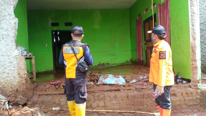 banjir bandang di kab bandung barat