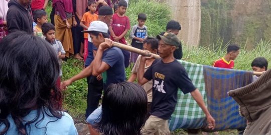 Tiga Penambang Tertimbun Longsor di Sukabumi, Satu Meninggal Dunia