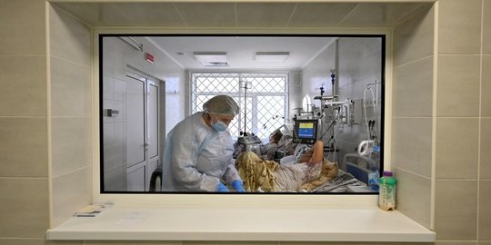 Intip Kesibukan RS di Ukraina Hadapi Lonjakan Covid-19