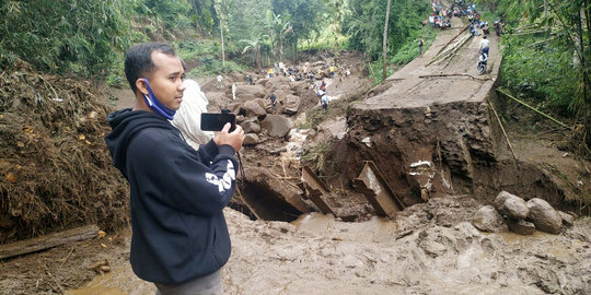 Banjir Bandang di Sukaresmi Garut Dipicu Kerusakan Kawasan Hutan