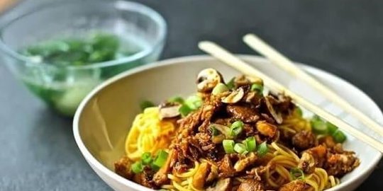 Resep Mie Ayam Sederhana yang Lezat & Praktis, Bisa Jadi Ide Bisnis di Rumah