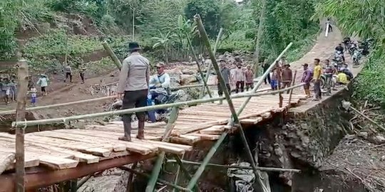 Jembatan Putus Diperbaiki, Ratusan Keluarga di Garut Tak Lagi Terisolasi
