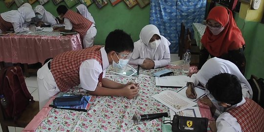 Ratusan Guru dan Siswa di Bandung Positif Covid-19 Dinyatakan Sembuh