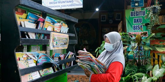 Menukar Sampah dengan Buku di Perpustakaan Limbah Pustaka