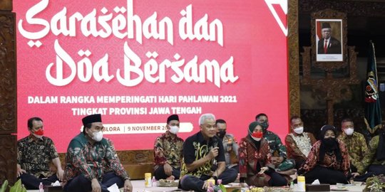 Ganjar Pranowo Peringati Hari Pahlawan dengan Veteran dan Mahasiswa Rantau