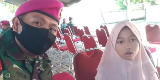 TNI Berkaca-kaca Dengar Gadis Ini Lantunkan Alquran, Ada Kisah Pilu dari si Anak