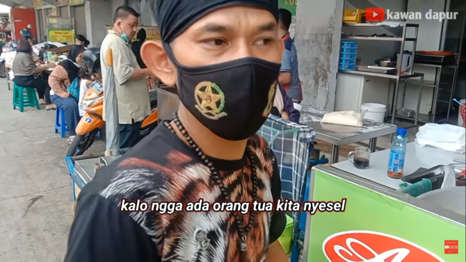 tukang bakso goreng sehari omzetnya rp20 juta