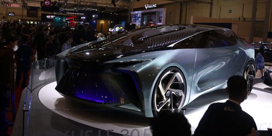 Melihat Pameran Mobil Baru di GIIAS 2021