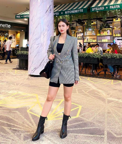 4 potret erlina sutansyah pemain ftv suara hati istri yang curi perhatian
