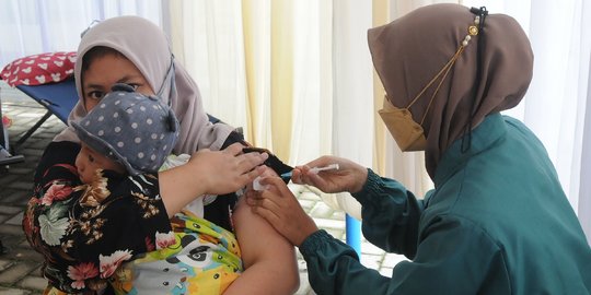 Kasus Covid-19 Menurun, Pemkot Tangsel Gencarkan Vaksinasi