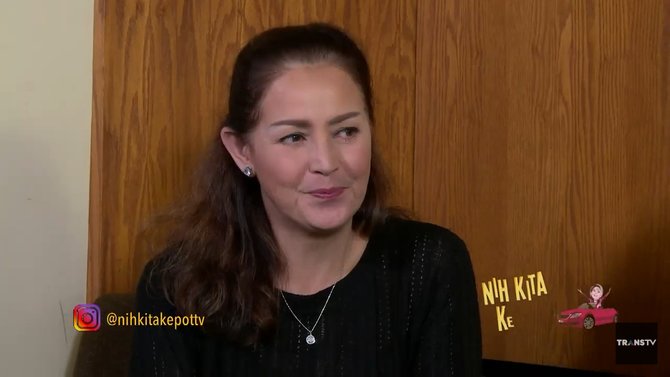 roewina istri kasino di film warkop dki