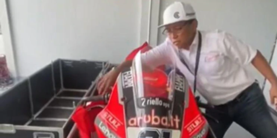 Duduk Perkara Unboxing Motor Ducati di Sirkuit Mandalika