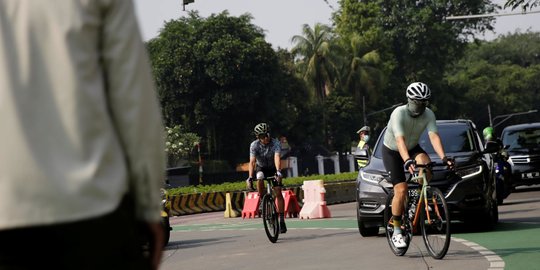 Jakarta Belum Berlakukan CFD, Pesepeda dan Masyarakat Tetap Olahraga di Jalanan