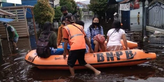 Banjir di Sintang Belum Juga Surut, 33.221 Jiwa Masih Mengungsi