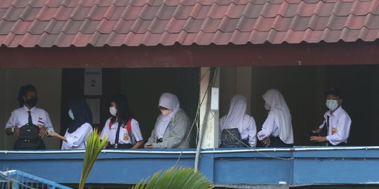 Satpol PP Solo Setiap Hari Temukan Ratusan Siswa Nongkrong Seusai PTM