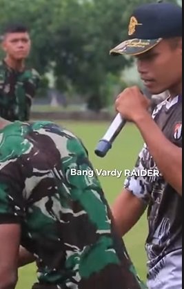 anggota tni disuruh tunjukkan muka garang gagal langsung ditampar pelatih