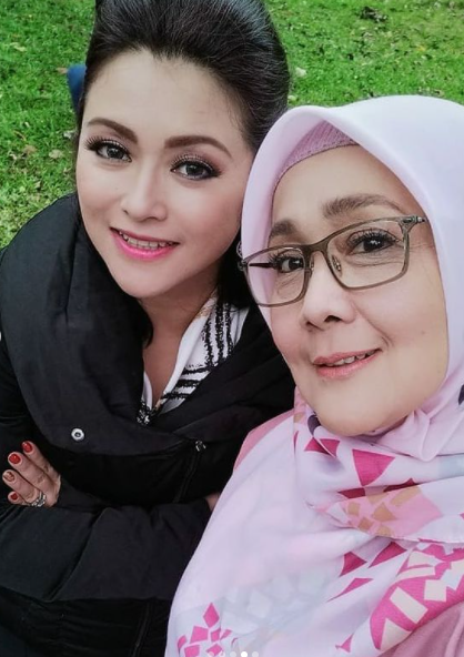 main di love story the series intip potret kebersamaan nessa sadin amp uci bing slamet