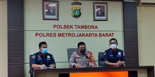 2 Pemuda di Jakbar Gasak Spion Mobil, Uang Hasil Mencuri Dibelikan Sabu dan Ganja