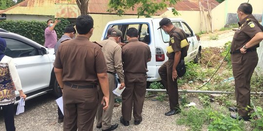 Tim Percepatan Penanganan Aset NTT Sita 23 Unit Kendaraan di RSUD dan PUPR