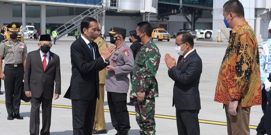 Jelang Pelantikan Panglima TNI, Jokowi, Hadi Tjahjanto & Andika Berdiskusi di Istana