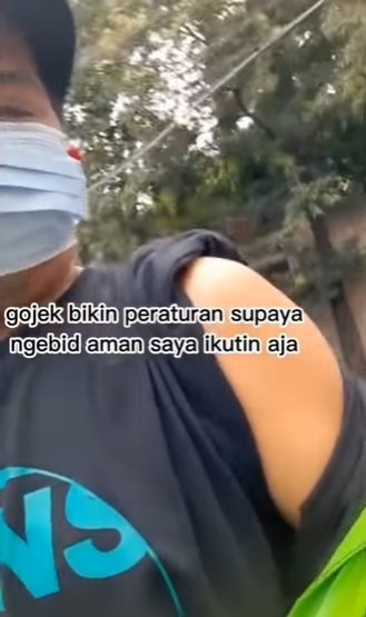 momen sopir ojol dapat hadiah mobil dari mitra kaget amp terharu bahagiakan keluarga