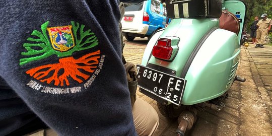 Antusiasme Pengguna Vespa Ikut Uji Emisi