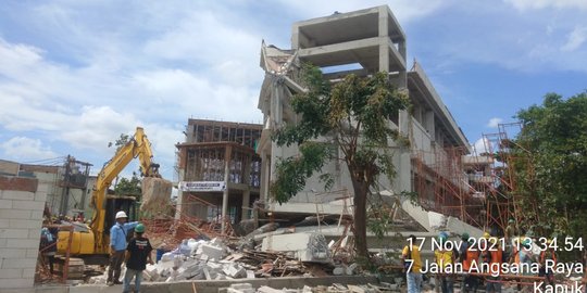 Renovasi SMA 96 Jakarta Ambrol Diduga Akibat Kesalahan Konstruksi Bangunan