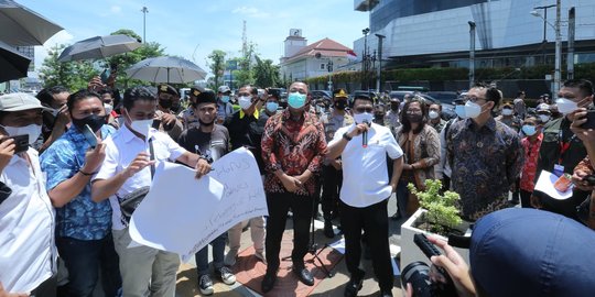 Moeldoko, Wali Kota dan Komisioner Komnas HAM Diusir Massa Aksi Kamisan di Semarang