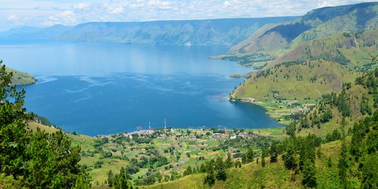 Jaga Kelestarian Danau Toba, 7 Kabupaten Sepakat Tertibkan Keramba Jaring Apung