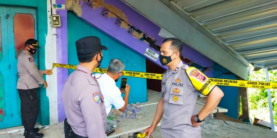 Rumah di Tasik Roboh Tergerus Luapan Sungai Cimulu