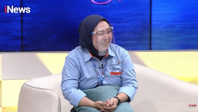 buah manis kejujuran halimah yang menemukan cek miliaran diangkat jadi supervisor
