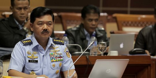 Pensiun jadi Panglima TNI, Marsekal Hadi Tjahjanto Lepas Rindu sama 2 Pria Ganteng