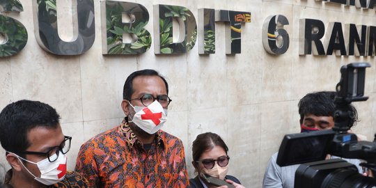 Perseteruan dengan Luhut, Haris Azhar Hadiri Pemeriksaan Penyidik Polda Metro