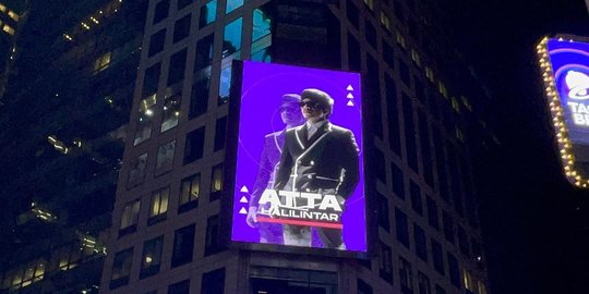 Wow! Sahabat Sampaikan Selamat Ultah untuk Atta Halilintar di Time Square New York