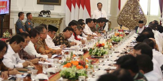 Jokowi Ingatkan Menteri Jangan Ego Sektoral!