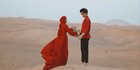 Usai Tampil di Dubai Fashion Week, Ini 4 Potret Dinda Hauw Pemotretan di Gurun Pasir