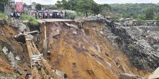 Hujan Deras Picu Tanah Longsor di Lebak, Satu Rumah Ambruk