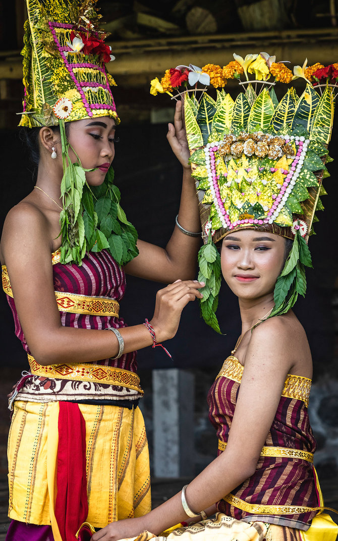 tari rejang bali