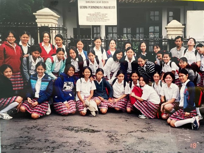 foto lawas dian sastro zaman sma