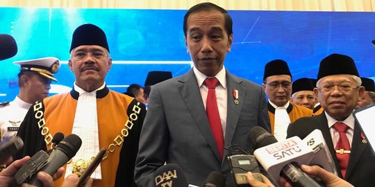 Presiden Jokowi Marah, Masih ada Rp226 T Dana APBD Hanya Mengendap di Bank