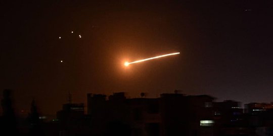 Serangan Roket Israel ke Suriah Tewaskan Dua Warga Sipil dan Lukai Enam Tentara