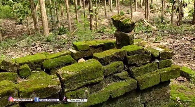 potret makam mbah danu atau arya kamandanu
