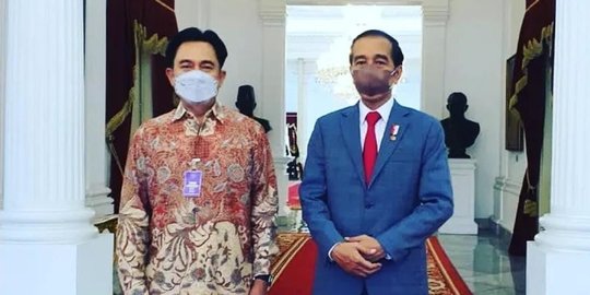 Jokowi dan Yusril Bahas Masalah Hukum Pembangunan Ibu Kota Negara