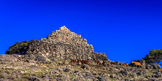 Mengunjungi Piramida Bersejarah Pulau Kisar, Unik Peninggalan Penjajah
