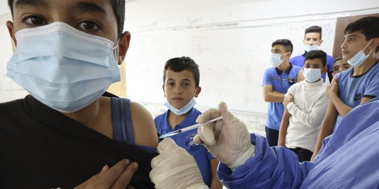 Palestina Gelar Vaksinasi Covid-19 untuk Usia 12 Tahun ke Atas