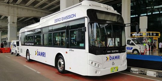Damri Uji Coba Bus Listrik di Bandara Soekarno-Hatta